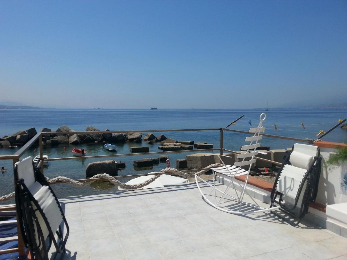 Bed and Breakfast Limoni Sul Mare Torre di Faro Exterior foto
